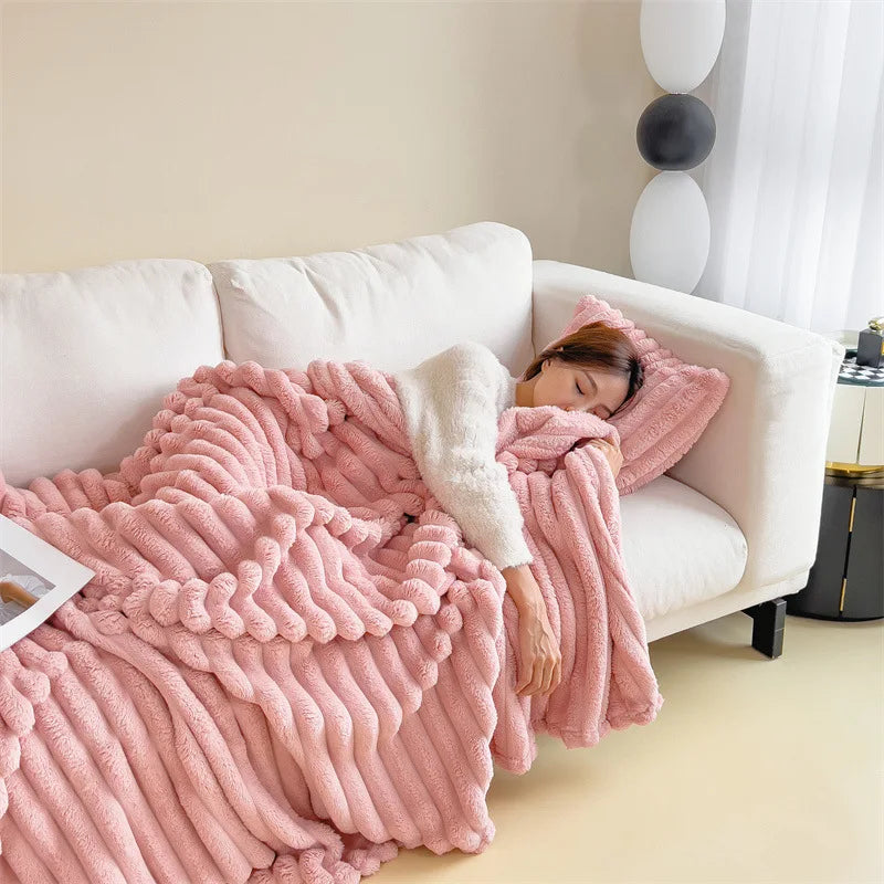 Thickened Rabbit Plush Flannel Blanket – Ultra-Soft & Warm